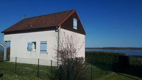 Logement 39 — façade côté lac